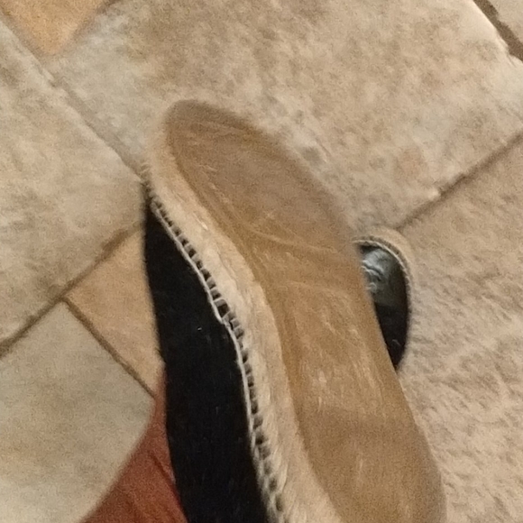 Authentic Chanel Espadrilles - Picture 4 of 9